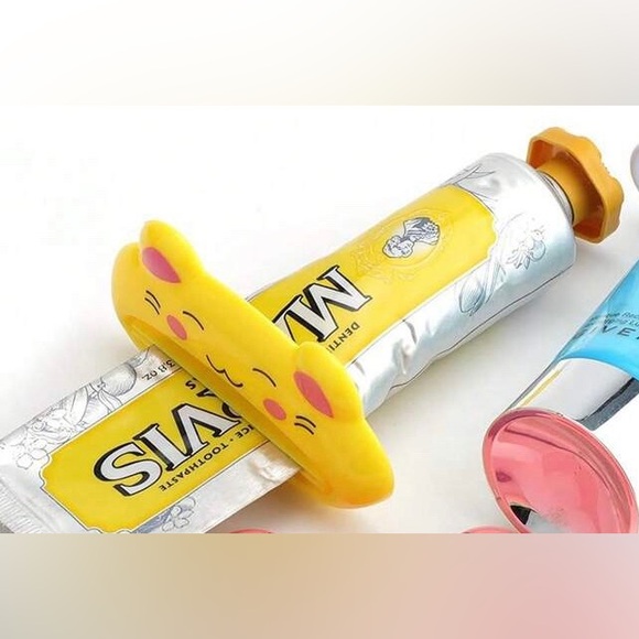 💎$1💎 Cute Cat Toothpaste Squeezer Dispenser, Cosmetic Tubes, Ointment, Lotion - Picture 2 of 4
